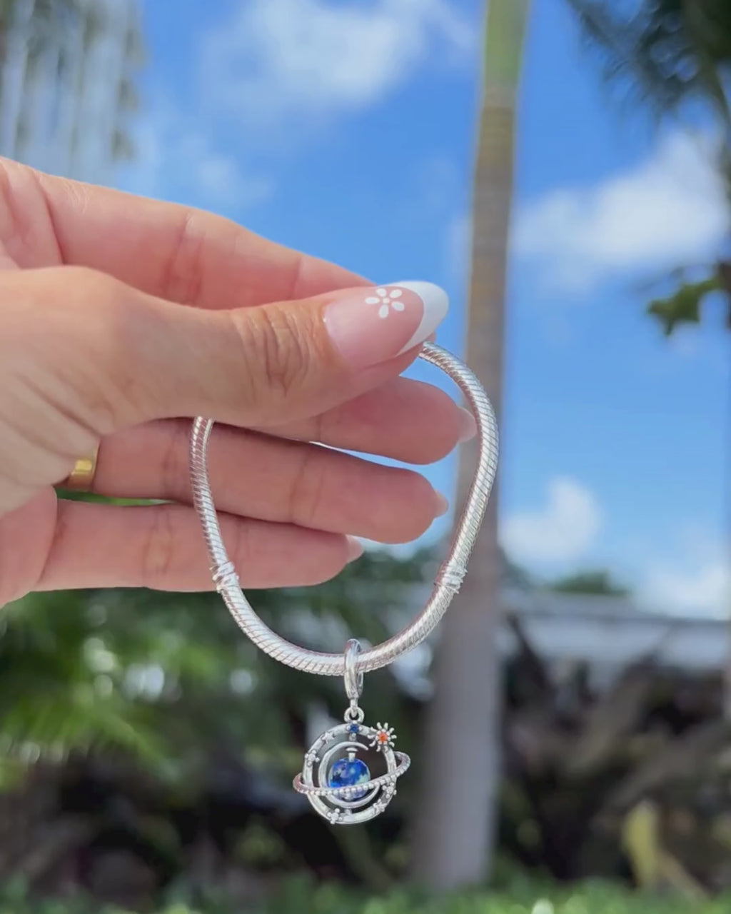 Nova Galaxy Charm